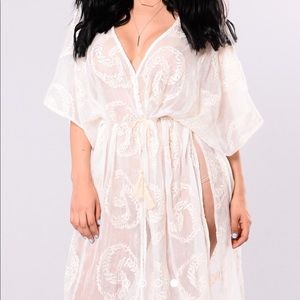 FashionNova Pullover